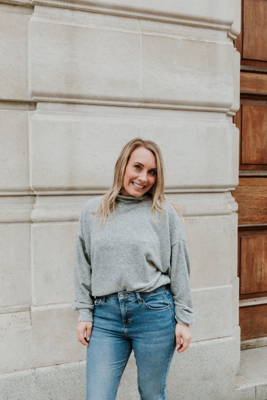 Emily Syphas compressed