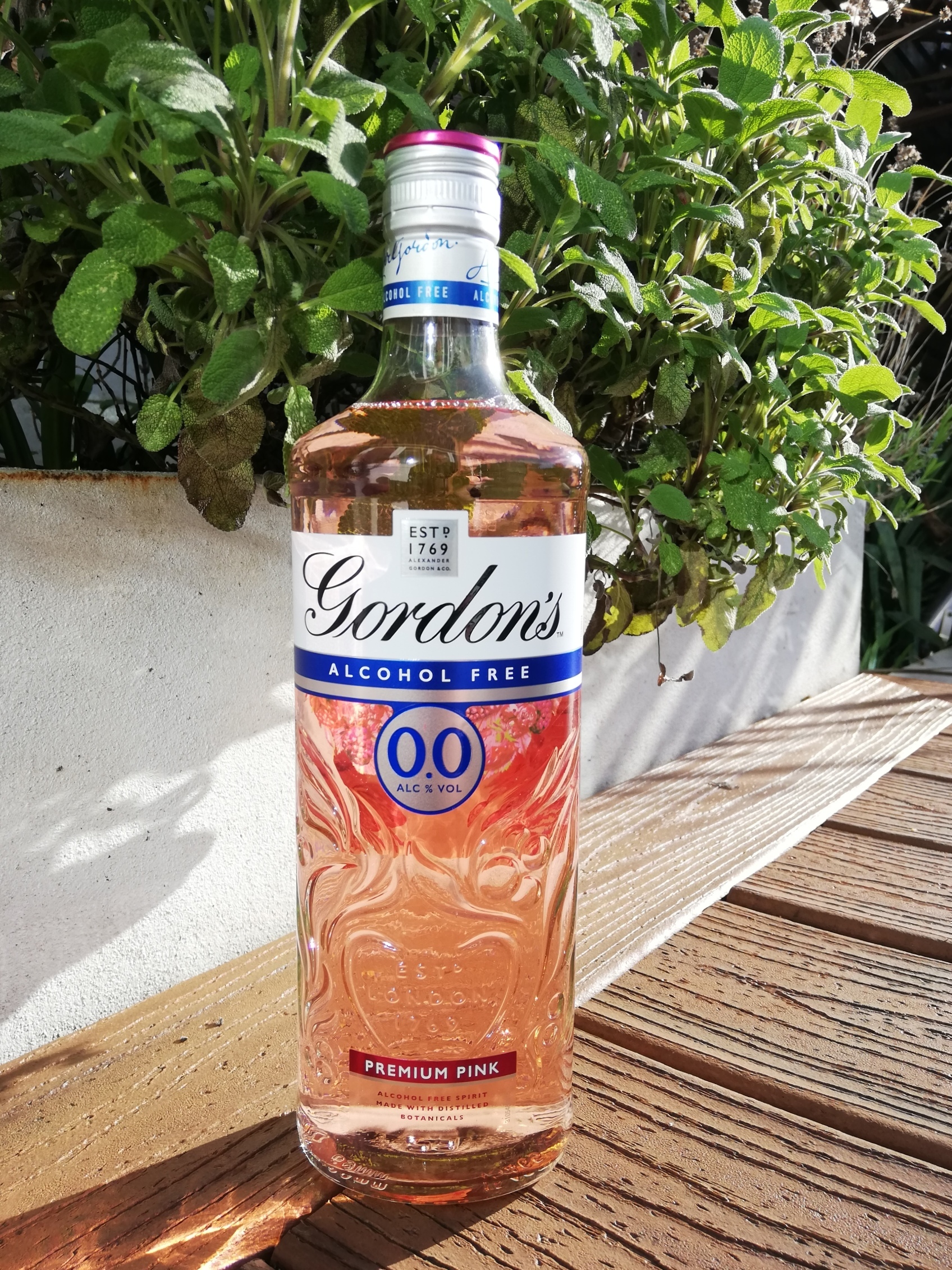 Gordons Premium Pink